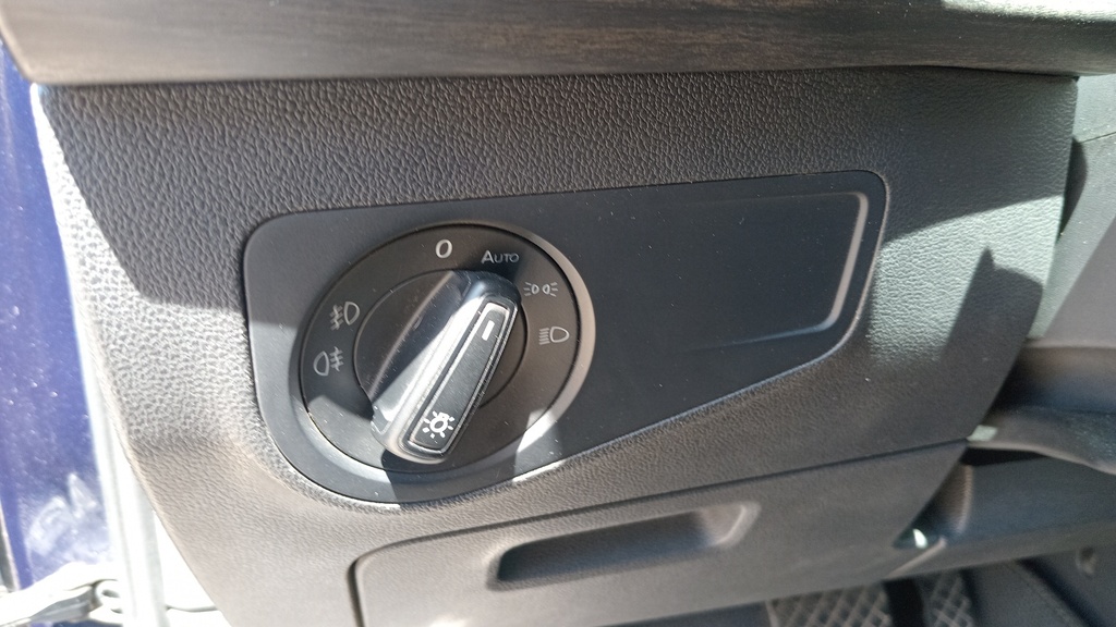 LIGHT SWITCHES