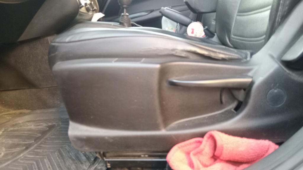 DRIVER SEAT SWITCHES