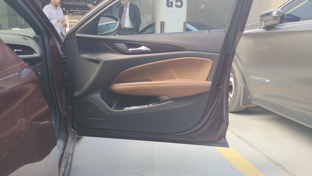 FR R DOOR