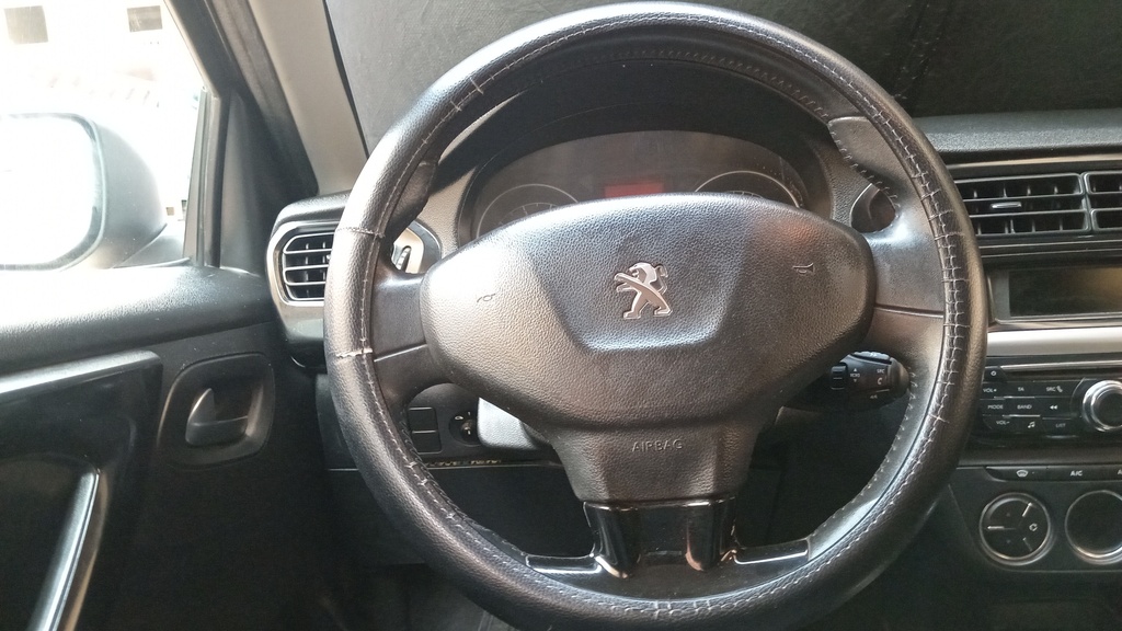 STEERING WHEEL