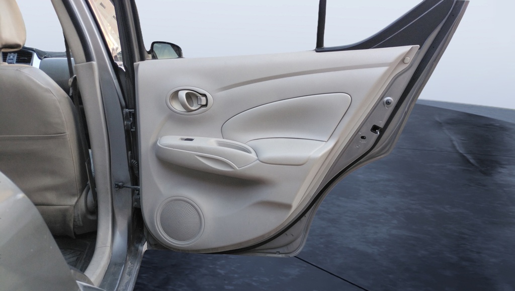 RR R DOOR