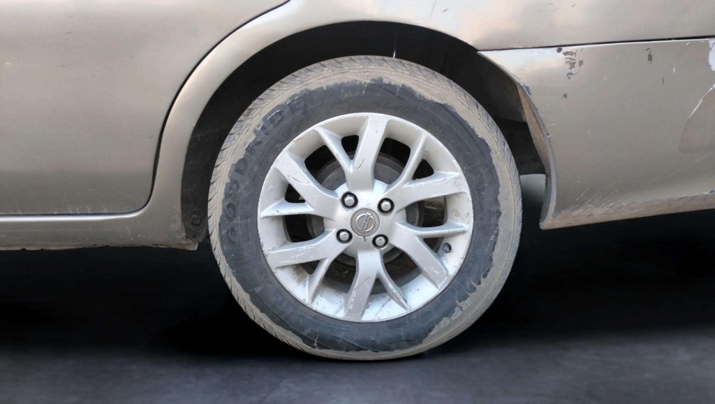 RR L TIRE