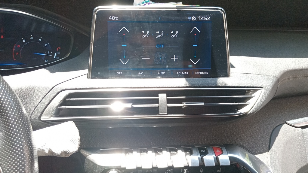 MULTIMEDIA SCREEN