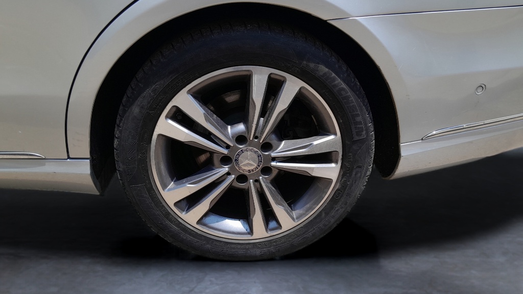 RR L TIRE