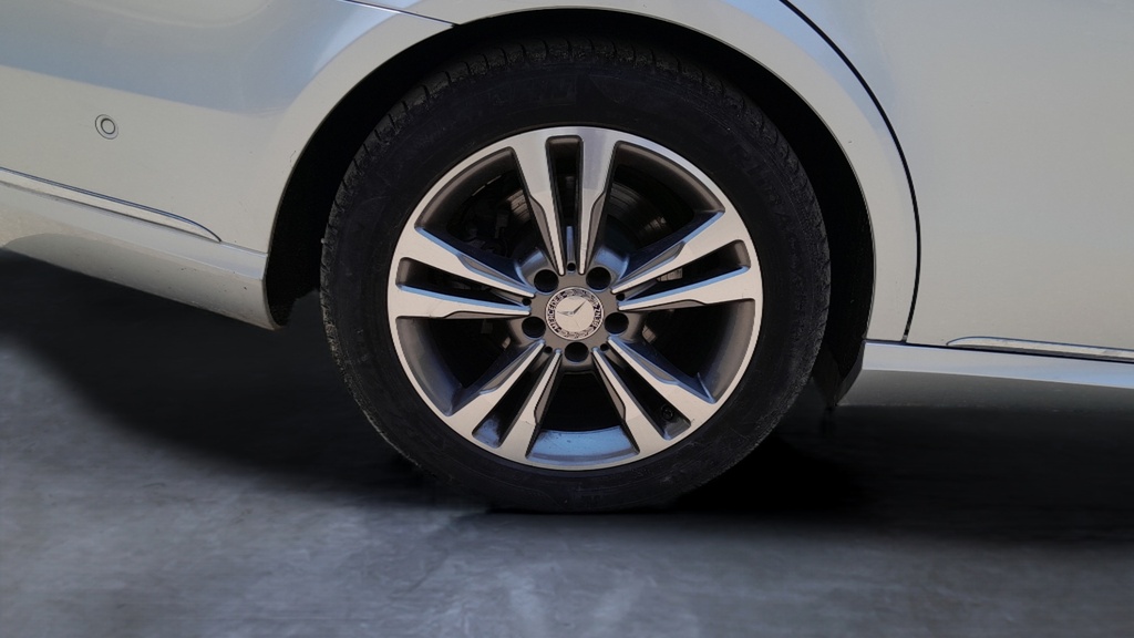 RR R TIRE