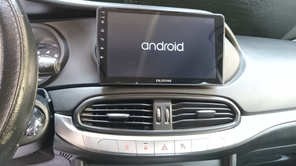MULTIMEDIA SCREEN