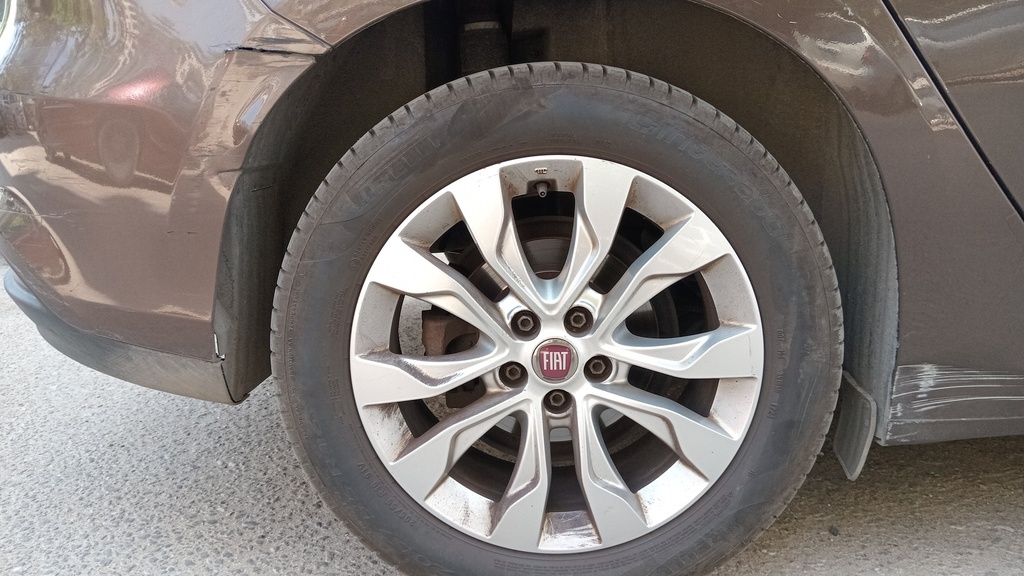RR R TIRE