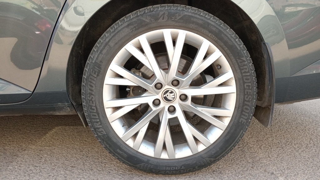RR L TIRE