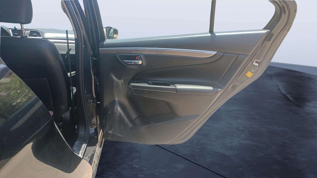 RR R DOOR
