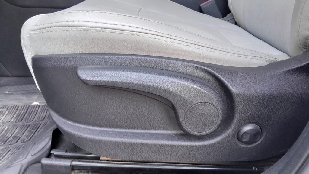 DRIVER SEAT SWITCHES