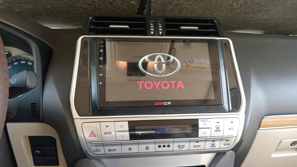 MULTIMEDIA SCREEN