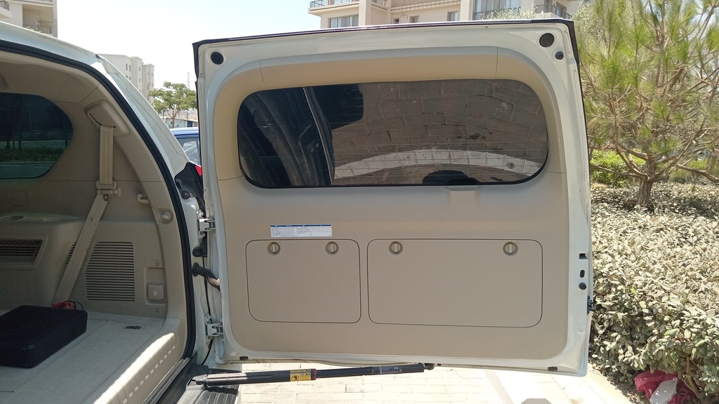 TRUNK HOOD
