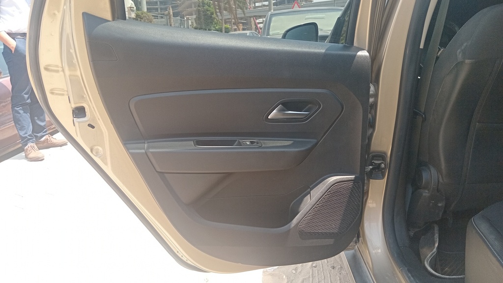 RR L DOOR