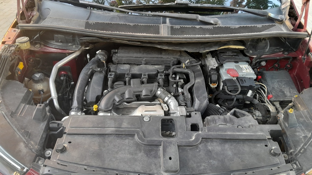ENGINE COMPARTMENT