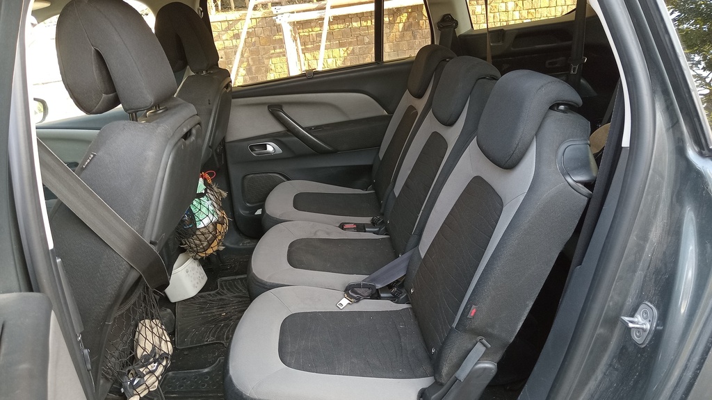 RR SEATS