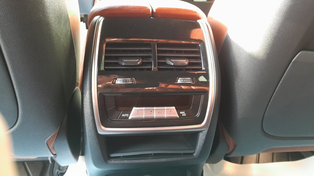 RR AC GRILL