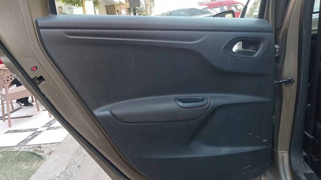 RR L DOOR