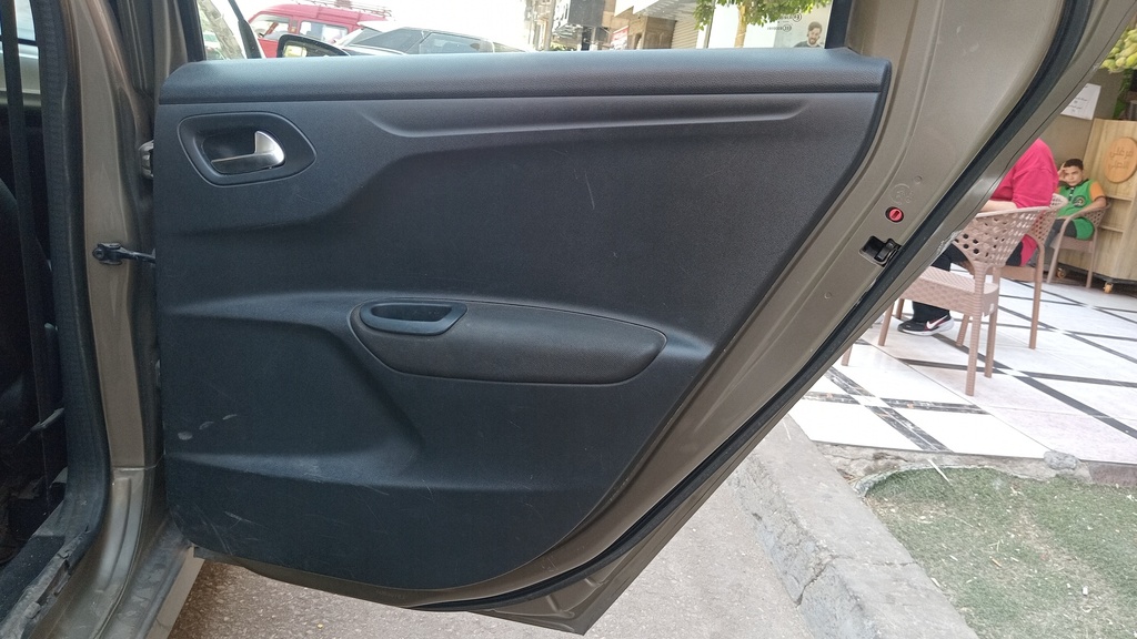 RR R DOOR