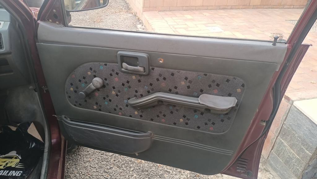 FR R DOOR