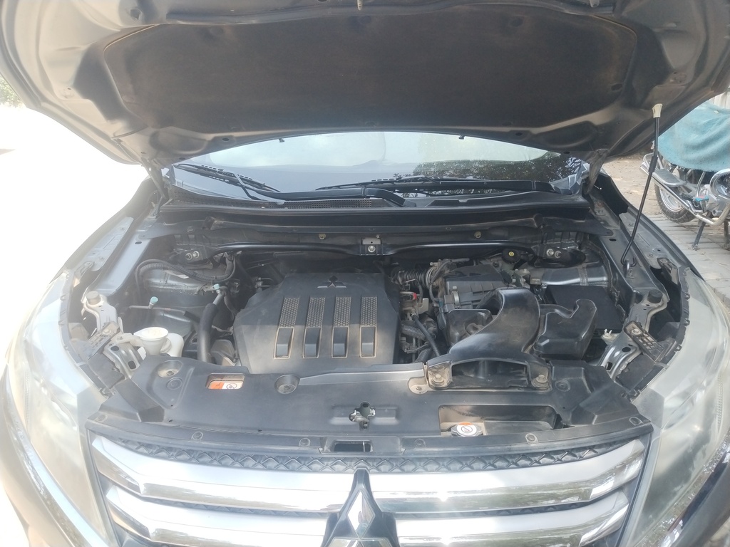 ENGINE COMPARTMENT