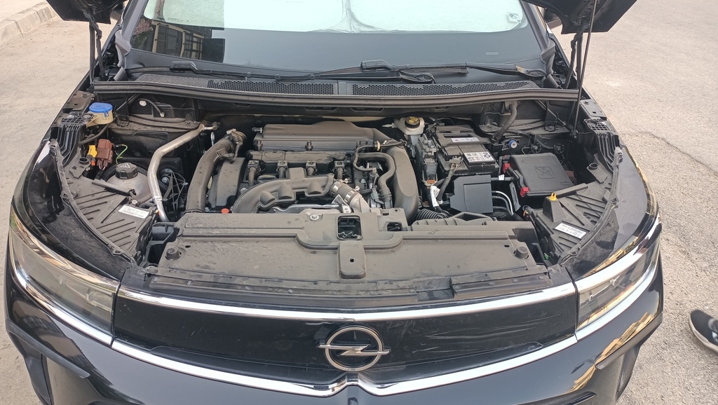 ENGINE COMPARTMENT