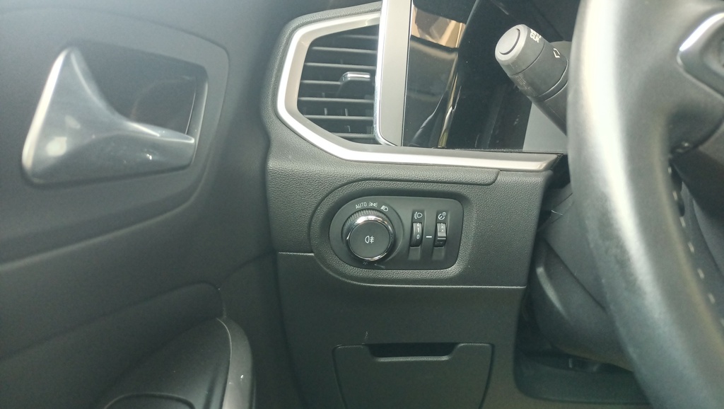 LIGHT SWITCHES
