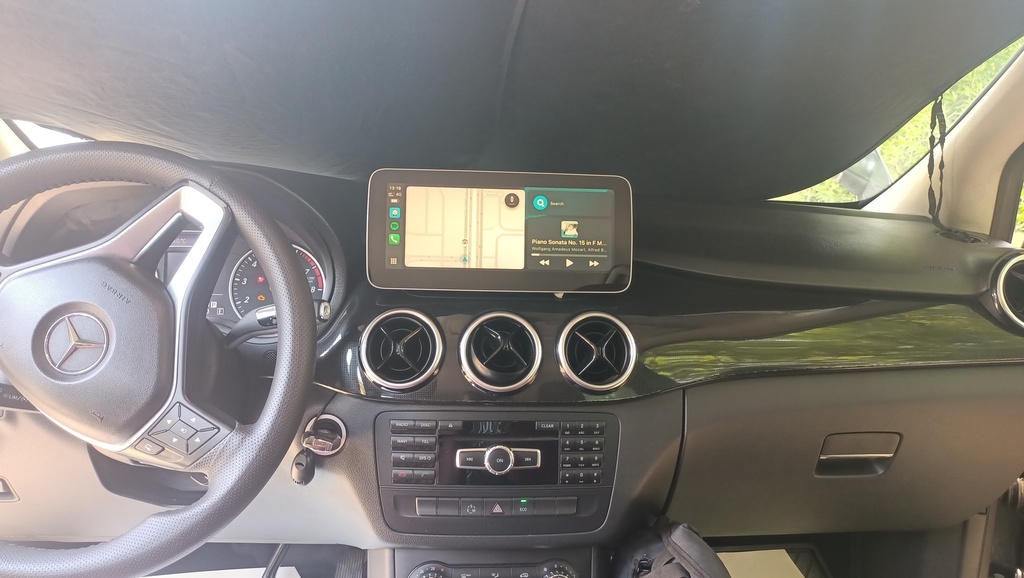MULTIMEDIA SCREEN