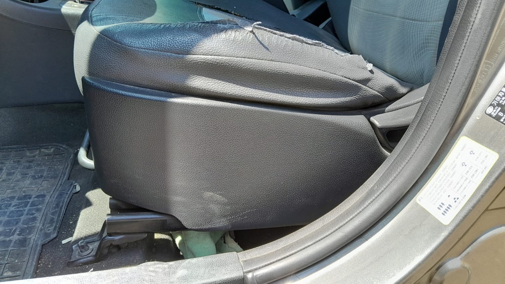 DRIVER SEAT SWITCHES