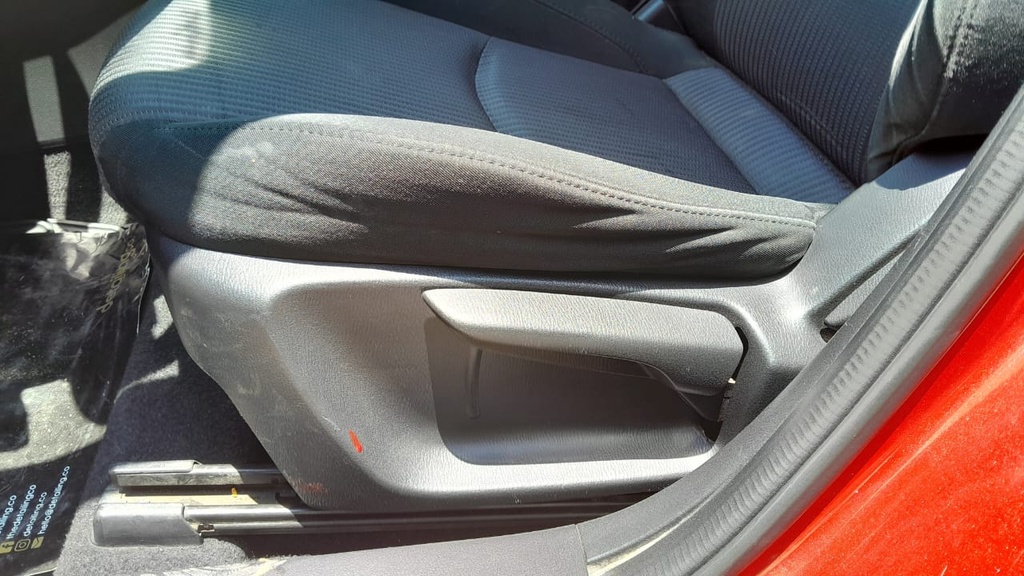 DRIVER SEAT SWITCHES