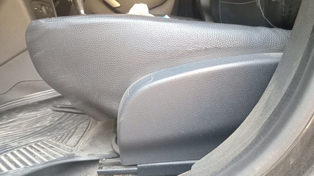 DRIVER SEAT SWITCHES