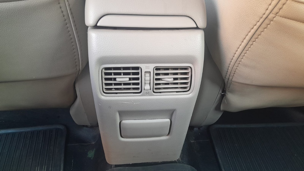 RR AC GRILL
