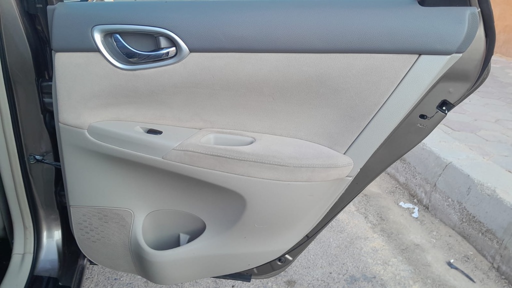 RR R DOOR