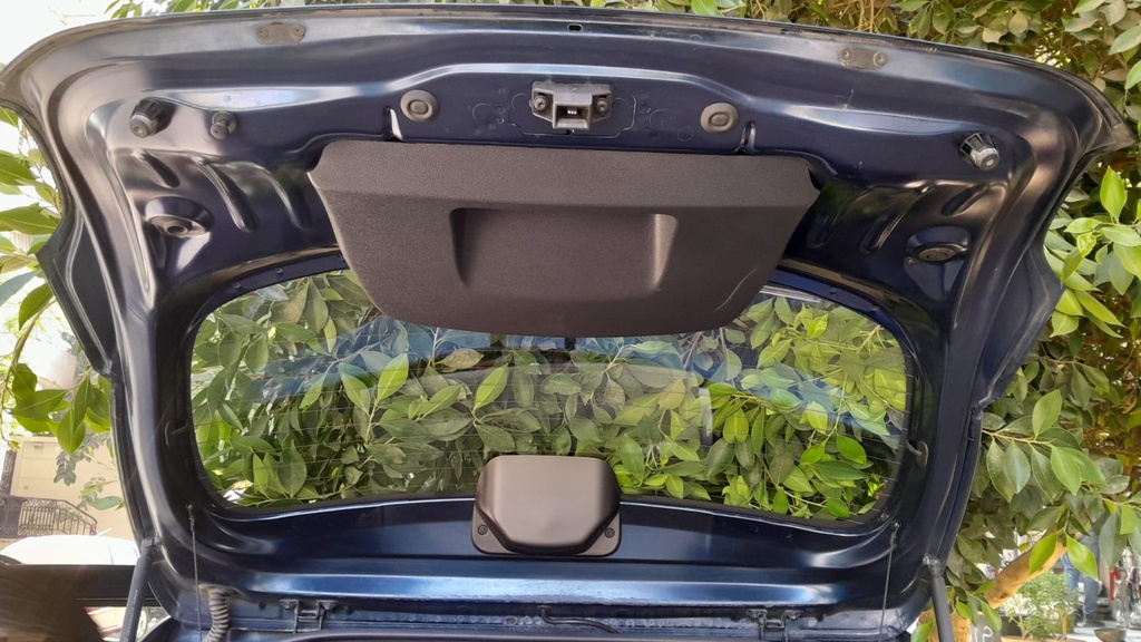 TRUNK HOOD