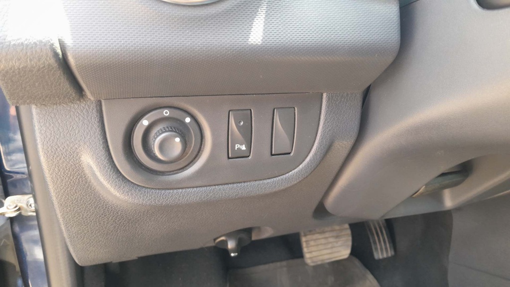 LIGHT SWITCHES