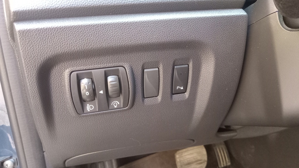 LIGHT SWITCHES