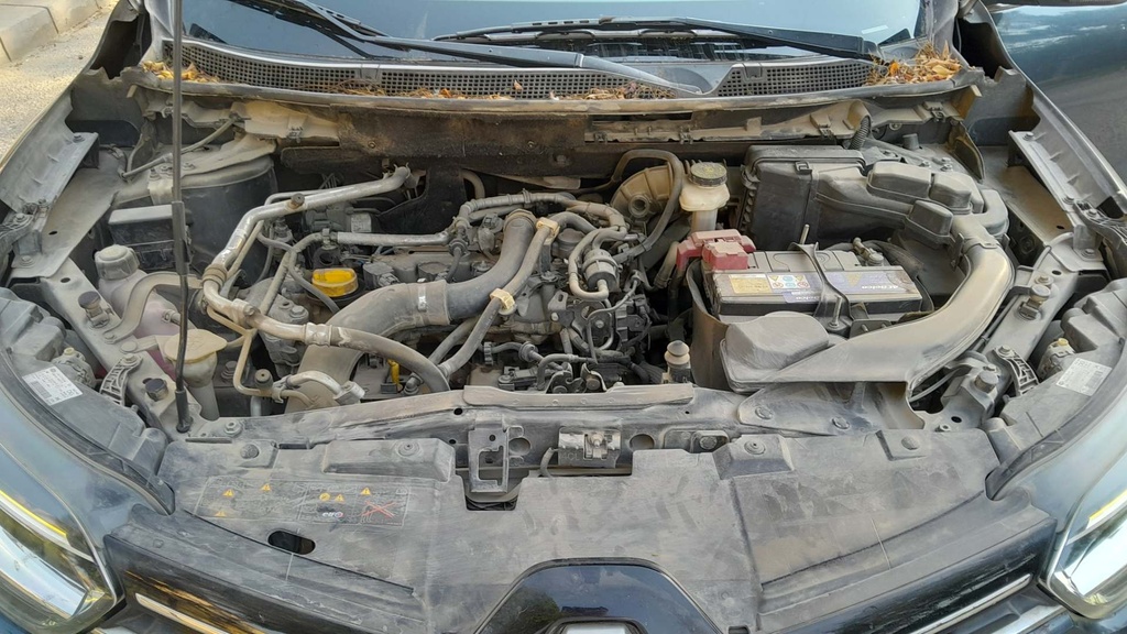 ENGINE COMPARTMENT