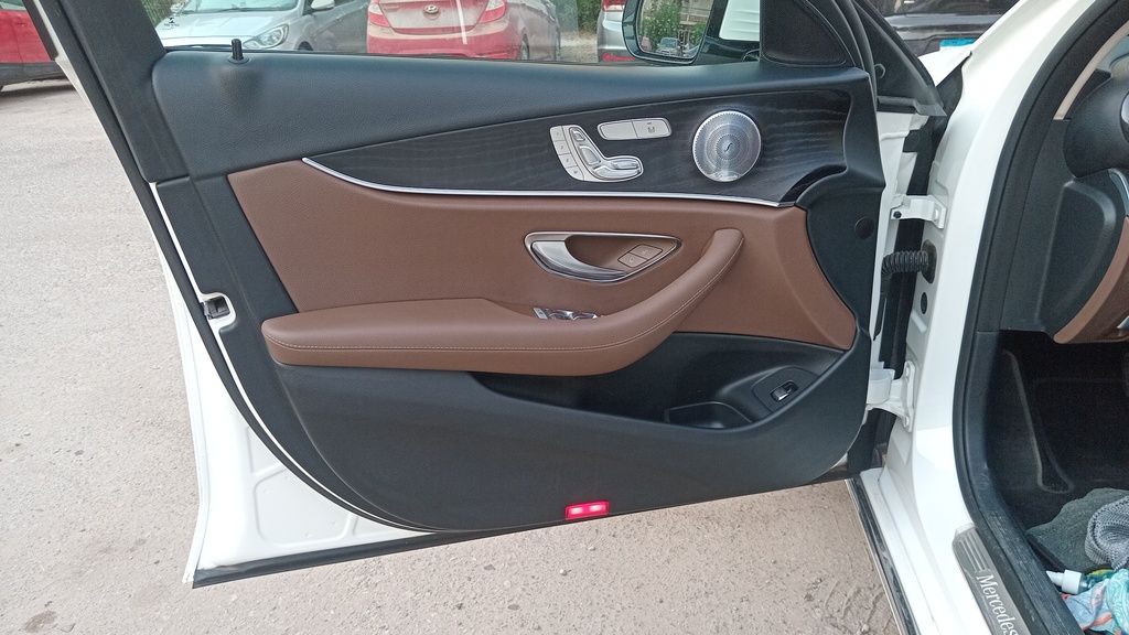 FR L DOOR
