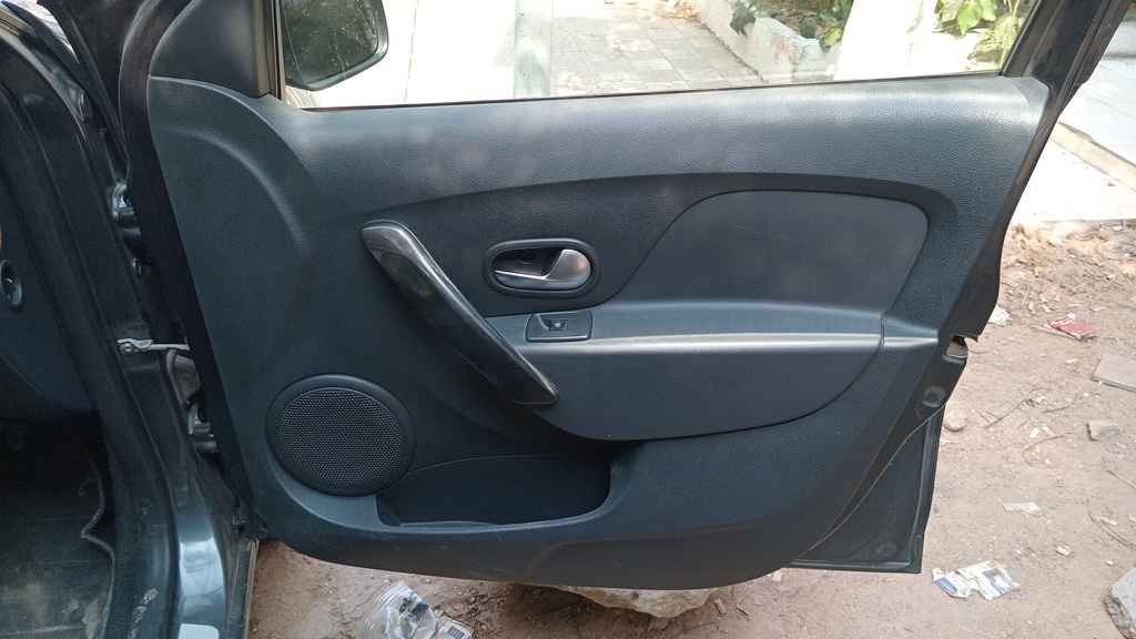 FR R DOOR