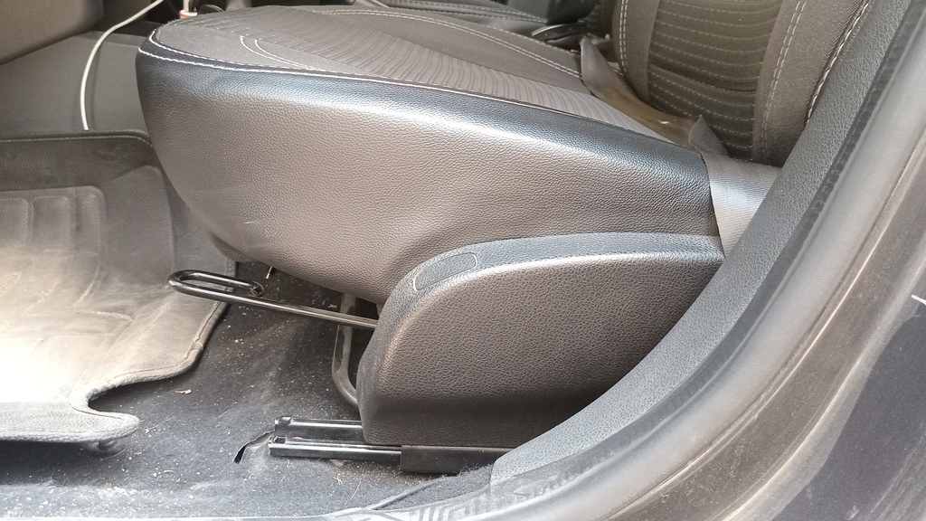 DRIVER SEAT SWITCHES