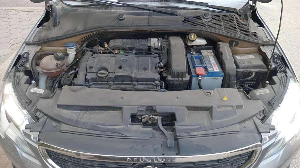 ENGINE COMPARTMENT