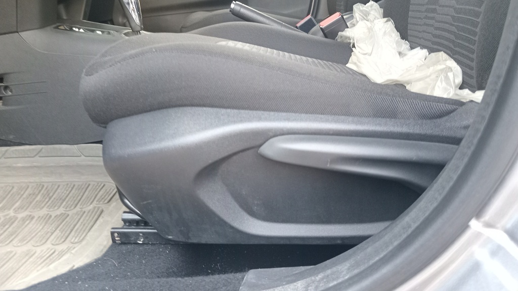 DRIVER SEAT SWITCHES