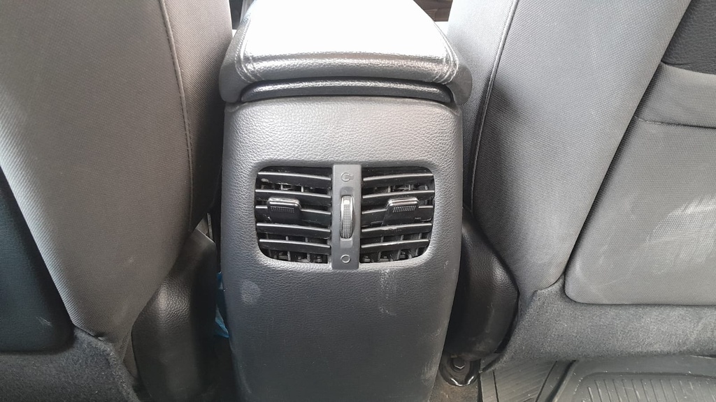 RR AC GRILL