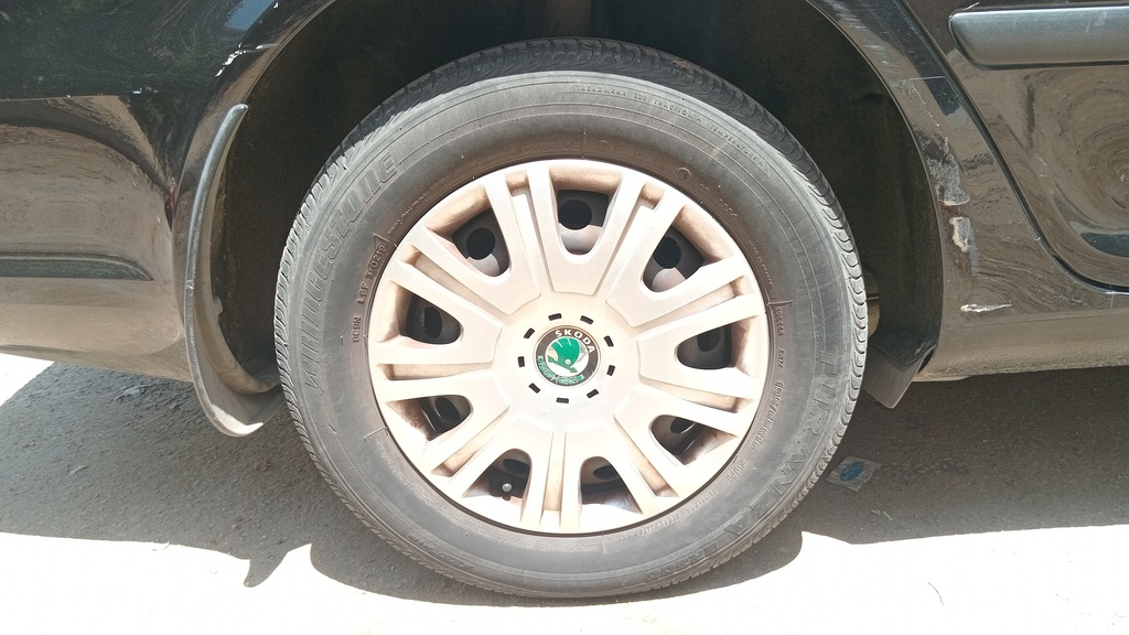 RR R TIRE