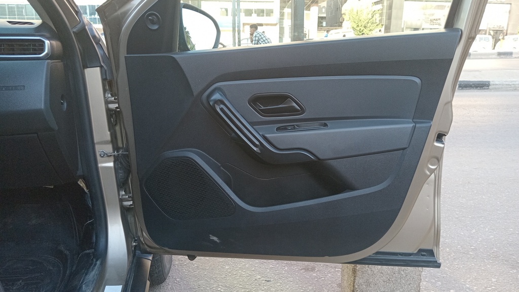 FR R DOOR