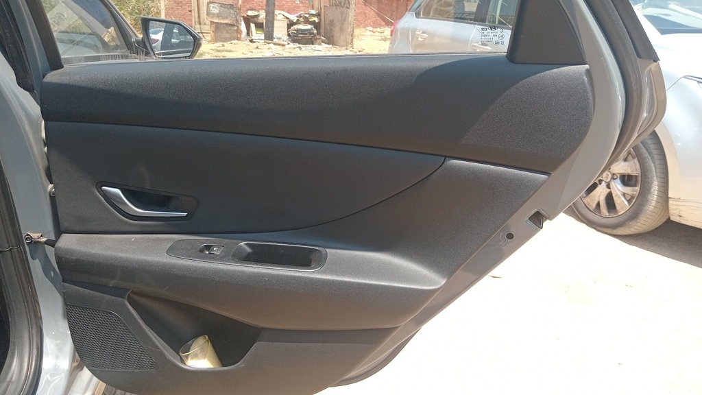 RR R DOOR