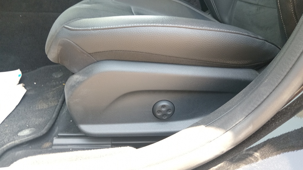 DRIVER SEAT SWITCHES