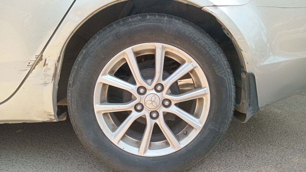 RR L TIRE