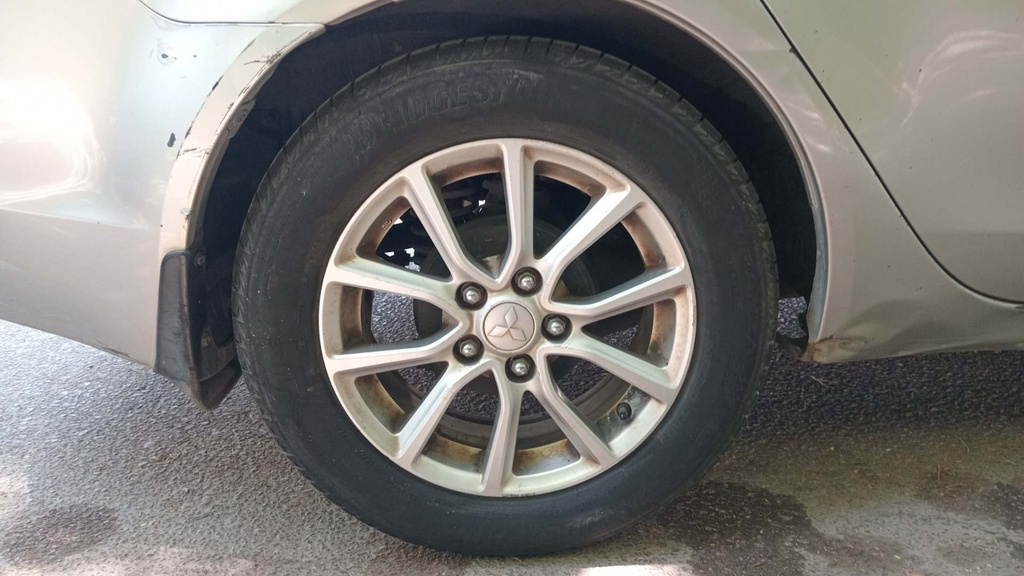 RR R TIRE