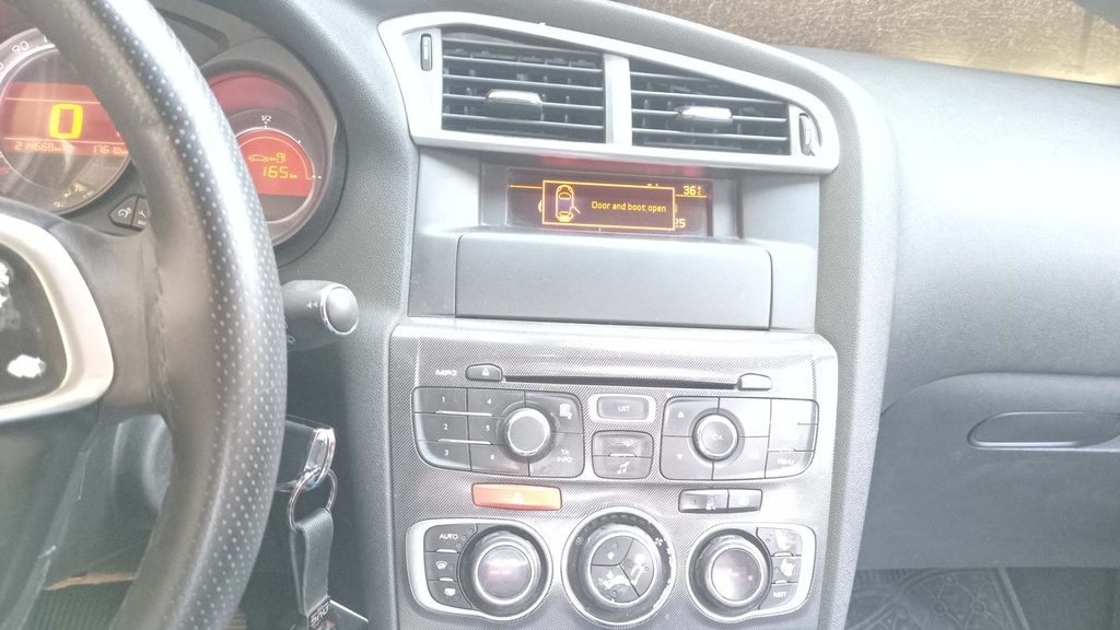 MULTIMEDIA SCREEN