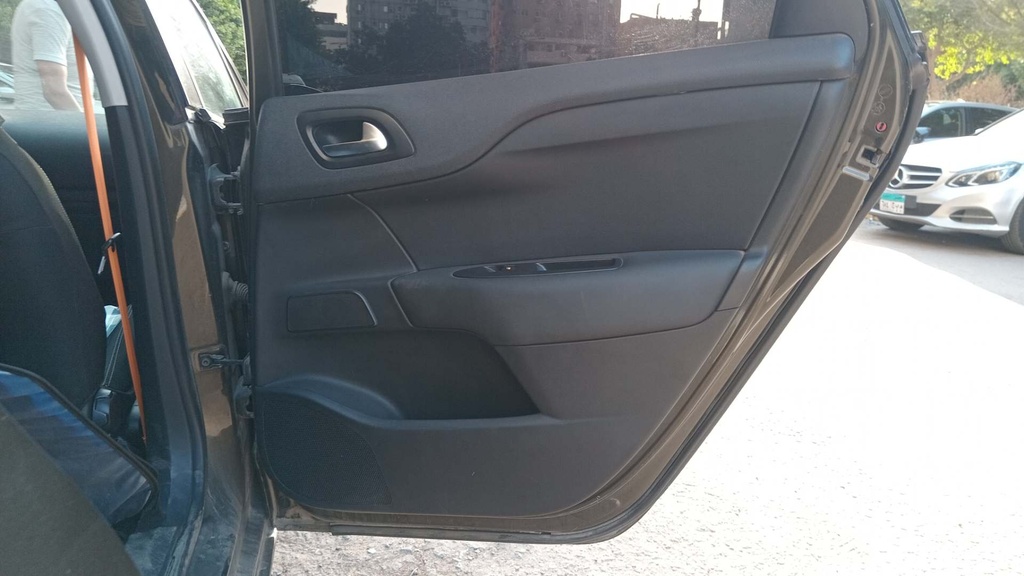 RR R DOOR